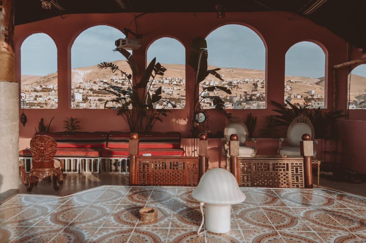 Nomads Hotel Petra Wadi Musa Exterior foto